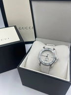 Gucci YA136337 Montre de Plongée à Quartz Cadran Blanc Montre Pour Homme